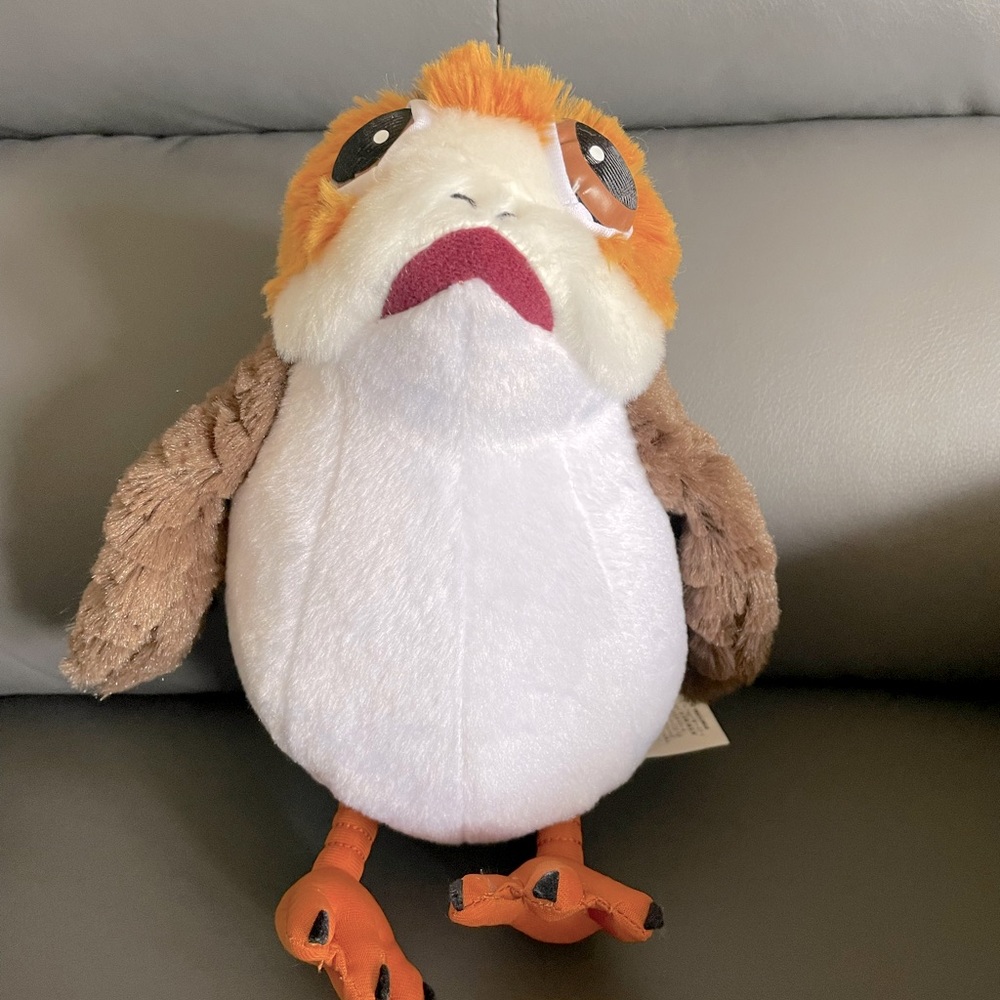 Disney Store exclusive Star Wars Porg plush